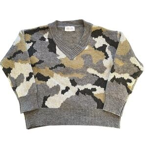 HOLIDAY camo v neck sweater cropped small gray‎ tan cream